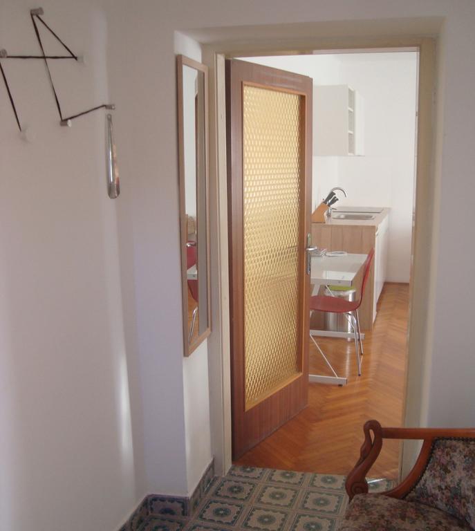 זאגרב Two Flowers Apartments חדר תמונה